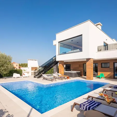 Villa Vivi Rent - Old Olive Iii *